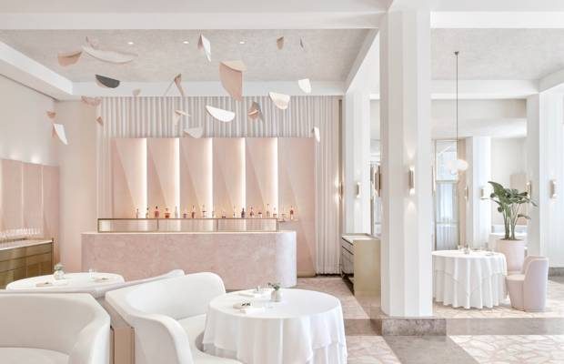 A photograph of the National Gallery dining room at Odette